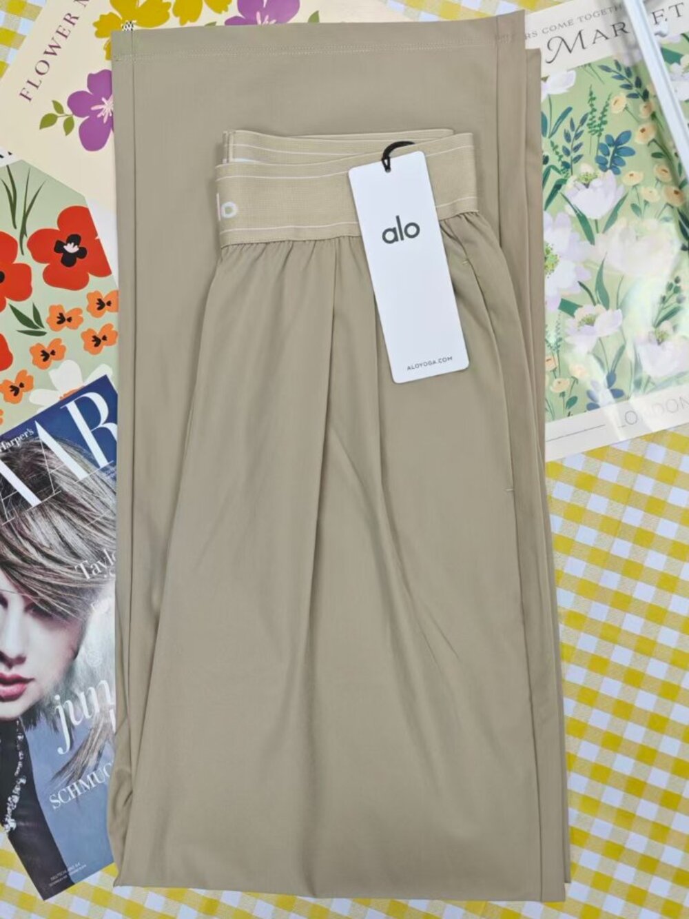 ALO Suit Up Trouser Gravel Wide Leg Pants, Quiet Luxury Athleisure (Regular)🔥 - Picture 7 of 8